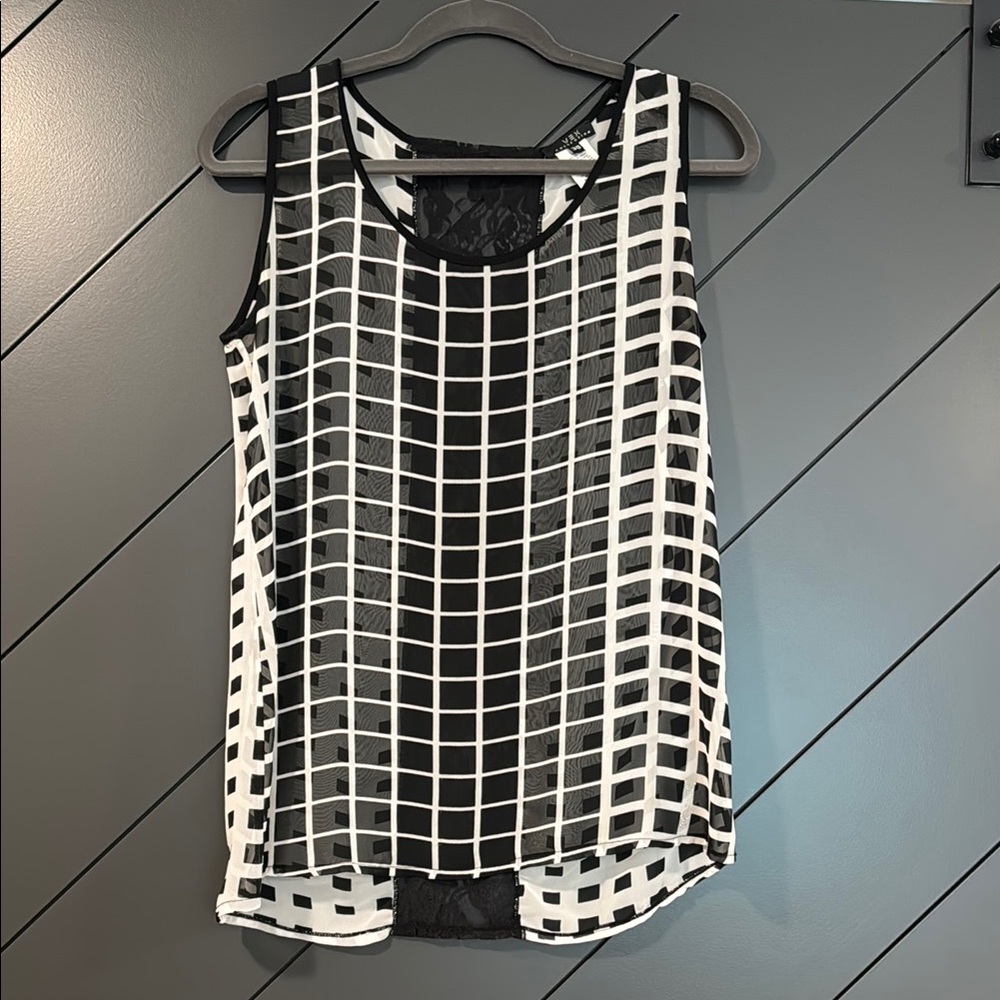 Vex Collection Sheer Black and White Sleeveless Top Sz 38